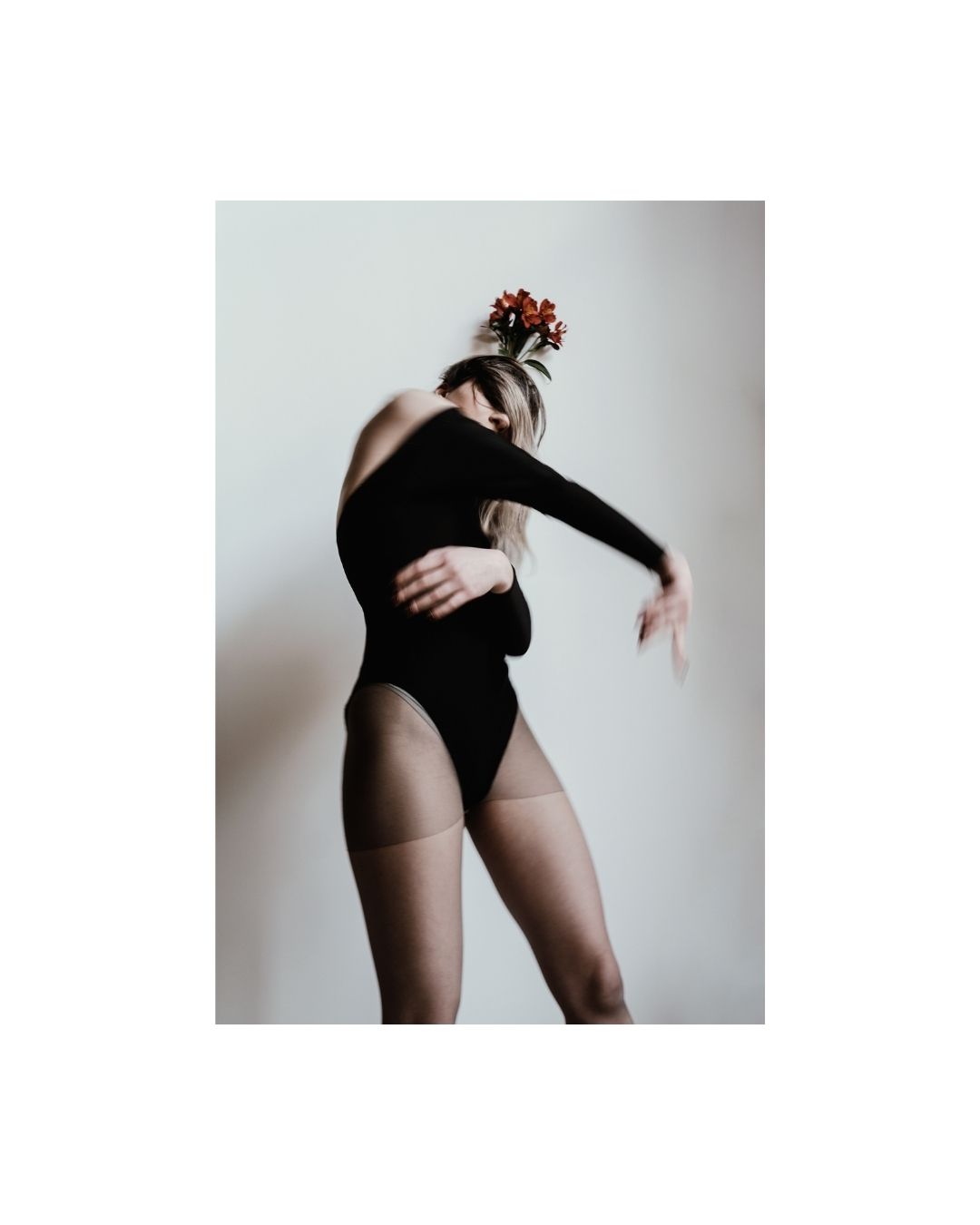 Woman from back by Lilit L Hovhanni, portait photgraphy